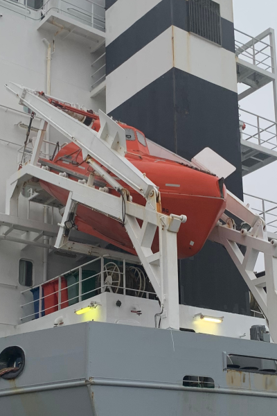 Freefall boat