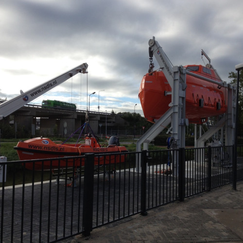 NSDLS training lifeboat rescue boat